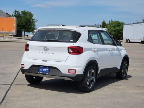 New 2026 Hyundai Venue SEL image 4