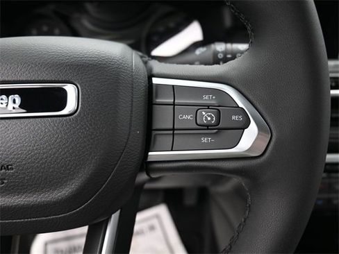 New 2026 Jeep Compass Latitude image 18