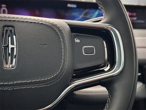 New 2025 Lincoln Navigator Reserve w/ Jet Appearance Package image 31