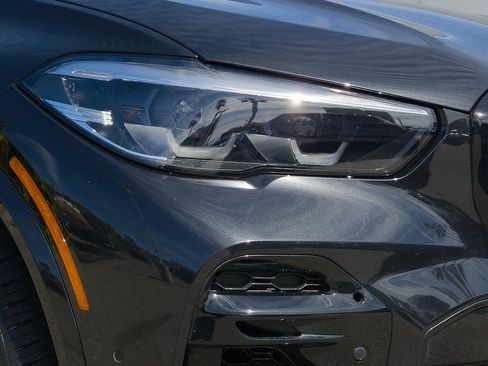 Certified 2023 BMW X5 xDrive40i w/ M Sport Package image 5