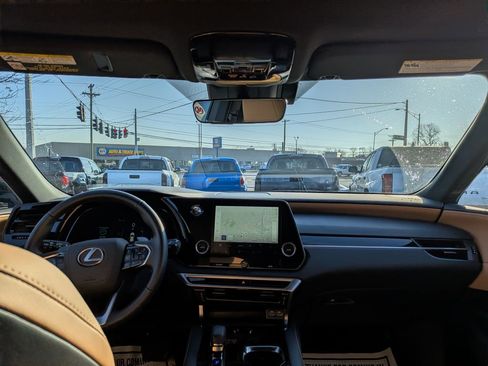 Used 2025 Lexus RX 350h image 11