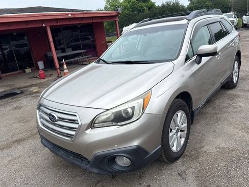 Used 2015 Subaru Outback 2.5i Premium AWD/4WD image 2