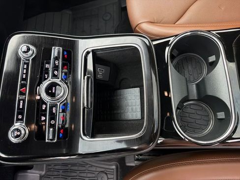 Certified 2022 Lincoln Nautilus Reserve AWD/4WD image 31