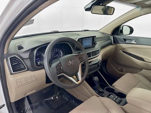 Used 2019 Hyundai Tucson SE AWD/4WD image 16