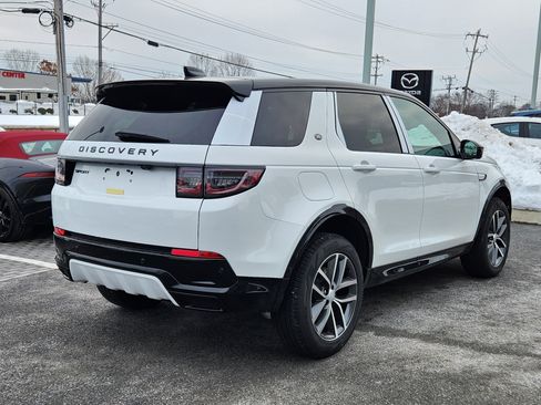 New 2026 Land Rover Discovery Sport Landmark image 4