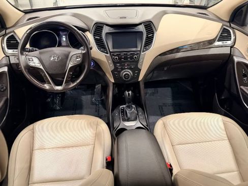 Used 2017 Hyundai Santa Fe Sport FWD image 37