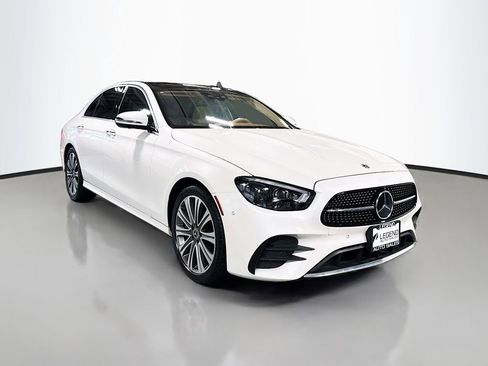 Used 2022 Mercedes-Benz E 450 4MATIC Sedan image 3