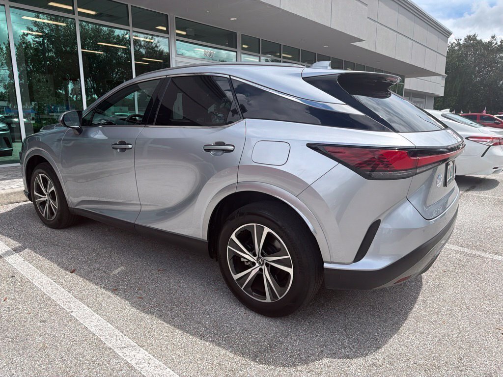 Used 2024 Lexus RX 350 Premium w/ Accessory Package (Z1) FWD image 3