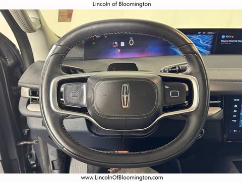 Used 2025 Lincoln Navigator L Reserve AWD/4WD image 24