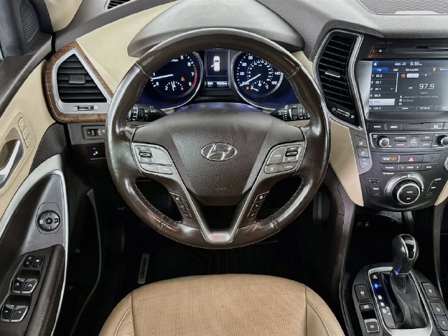 Used 2018 Hyundai Santa Fe Limited AWD/4WD image 14