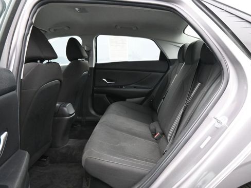 Used 2023 Hyundai Elantra Blue FWD image 15