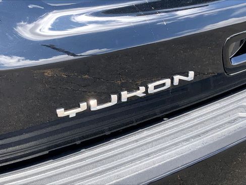 Used 2021 GMC Yukon XL Denali AWD/4WD image 31