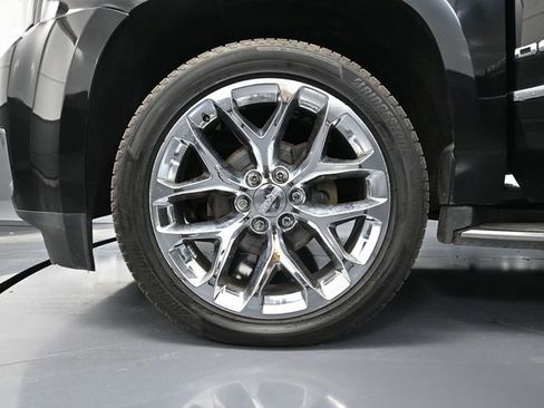 Used 2016 GMC Yukon XL Denali w/ Open Road Package image 18