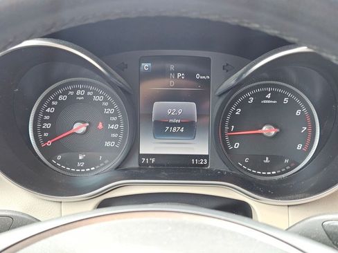 Used 2018 Mercedes-Benz GLC 300 4MATIC image 11