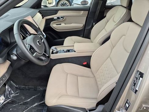 Used 2026 Volvo XC90 T8 Plus w/ Protection Package Premier AWD/4WD image 21