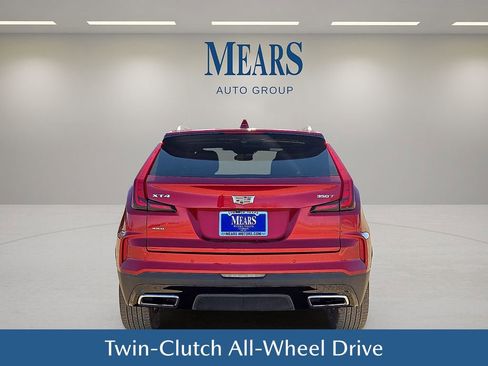 Used 2024 Cadillac XT4 Premium Luxury image 5