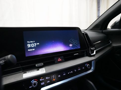 Certified 2023 Kia Sportage X-Line w/ X-Line Premium Package image 6