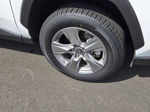 Used 2024 Toyota RAV4 LE AWD/4WD image 9