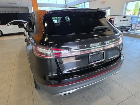 Used 2021 Lincoln Nautilus Reserve w/ Monochromatic Package AWD/4WD image 9