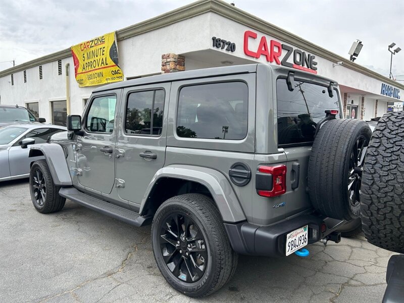 Used 2022 Jeep Wrangler Unlimited Sahara w/ Cold Weather Group AWD/4WD image 8