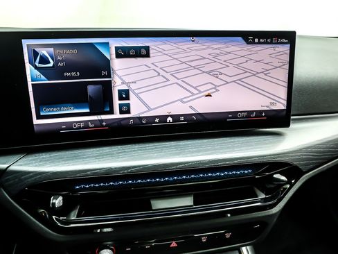 Used 2025 BMW i4 eDrive40 w/ Parking Assistance Package image 20