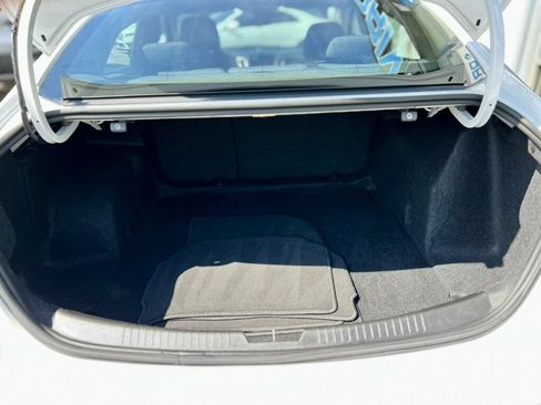 Used 2024 Chevrolet Malibu LT FWD image 6