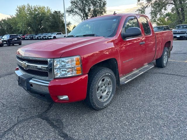 Used 2011 Chevrolet Silverado 1500 LT w/ All-Star Edition AWD/4WD image 8