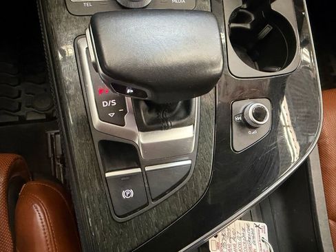 Used 2019 Audi Q7 3.0T Prestige w/ Prestige Package image 14