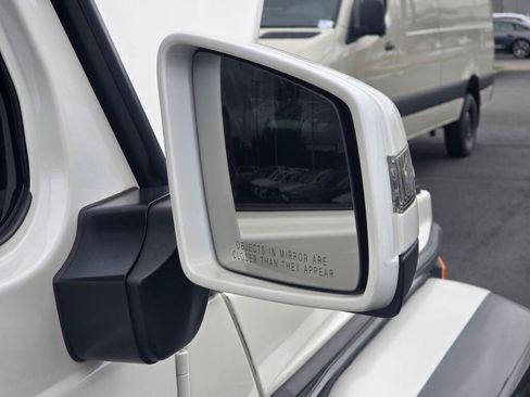 Used 2018 Mercedes-Benz G 550 Squared image 34