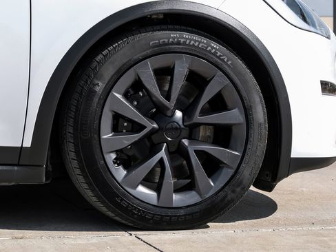 Used 2024 Tesla Model X AWD/4WD image 48