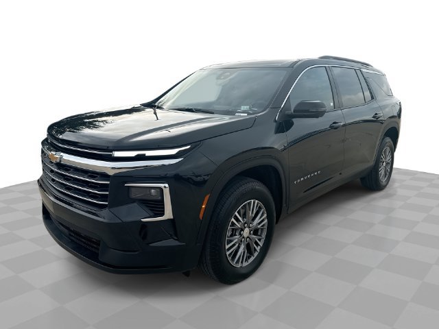 Certified 2026 Chevrolet Traverse LT w/ Driver Confidence Package FWD image 1