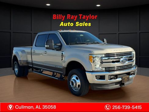 Used 2017 Ford F350 Lariat w/ Lariat Value Package image 7
