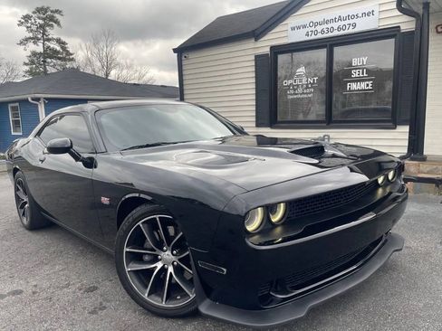 Used 2016 Dodge Challenger R/T Scat Pack image 1