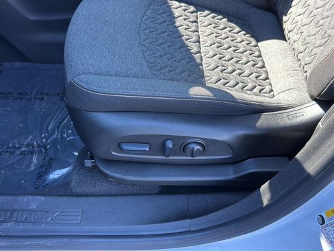 Certified 2023 Chevrolet Equinox LT image 28