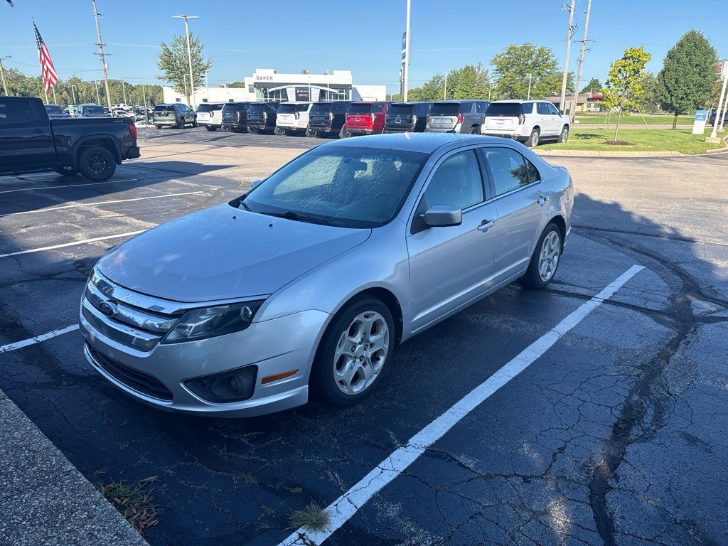 Used 2011 Ford Fusion SE FWD image 3