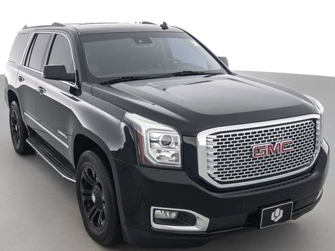Used 2015 GMC Yukon Denali w/ Touring Package image 1