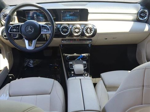 Used 2019 Mercedes-Benz A 220 image 18