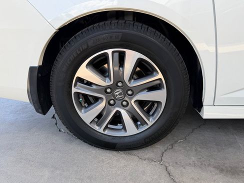 Used 2016 Honda Odyssey Touring Elite image 58