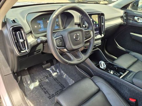 Used 2026 Volvo XC40 B5 Ultra w/ Climate Package AWD/4WD image 12