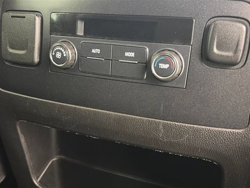 Used 2017 Chevrolet Suburban LS AWD/4WD image 30