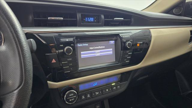 Used 2016 Toyota Corolla LE FWD image 34