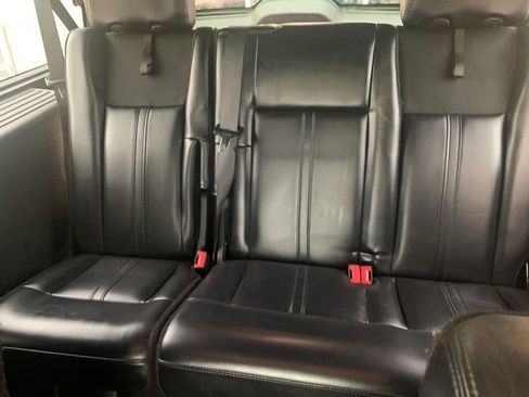 Used 2016 Lincoln Navigator L Select image 11