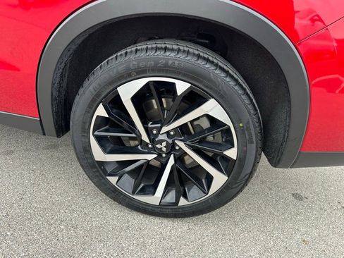 Used 2024 Mitsubishi Outlander SE image 7