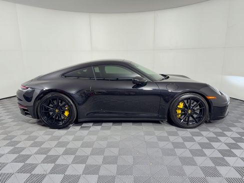 Certified 2024 Porsche 911 Carrera 4 AWD/4WD image 8