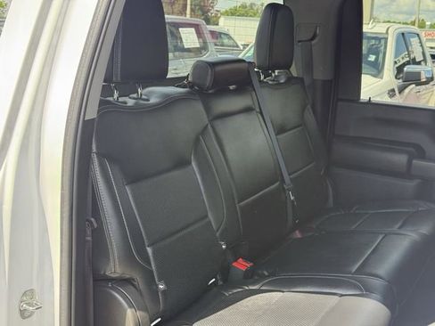 Used 2023 Chevrolet Silverado 2500 LT AWD/4WD image 33