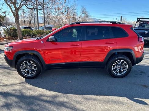Used 2021 Jeep Cherokee Trailhawk w/ Comfort/Convenience Group image 2