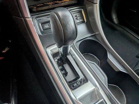 Used 2021 Subaru Ascent Limited w/ Technology Package image 12