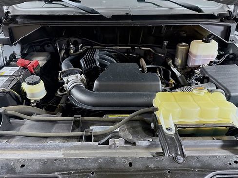 Used 2021 Nissan NV 3500 S image 27