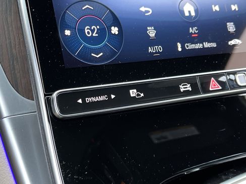 New 2026 Mercedes-Benz C 300 4MATIC Sedan image 32