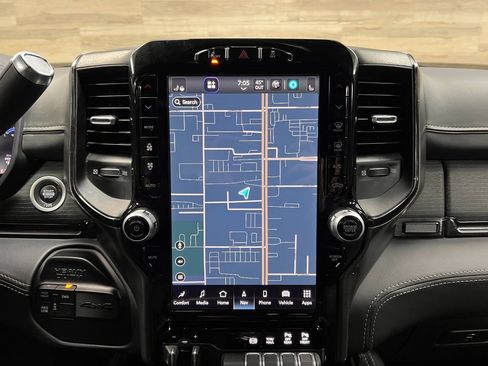 Used 2023 RAM 2500 Limited image 10